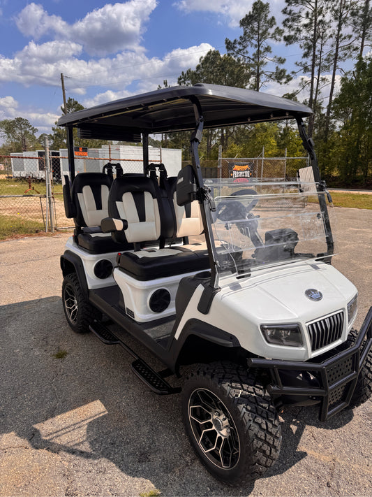 2025 Evolution Maverick 4