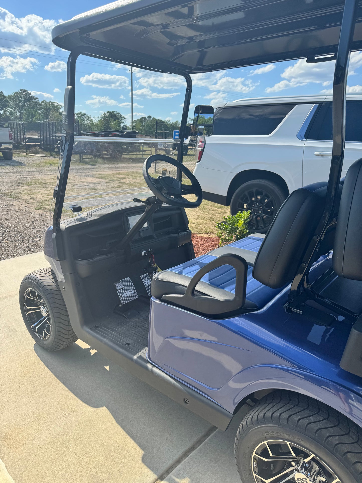 2025 MadJax E- Series - Ocean Blue Non Lifted