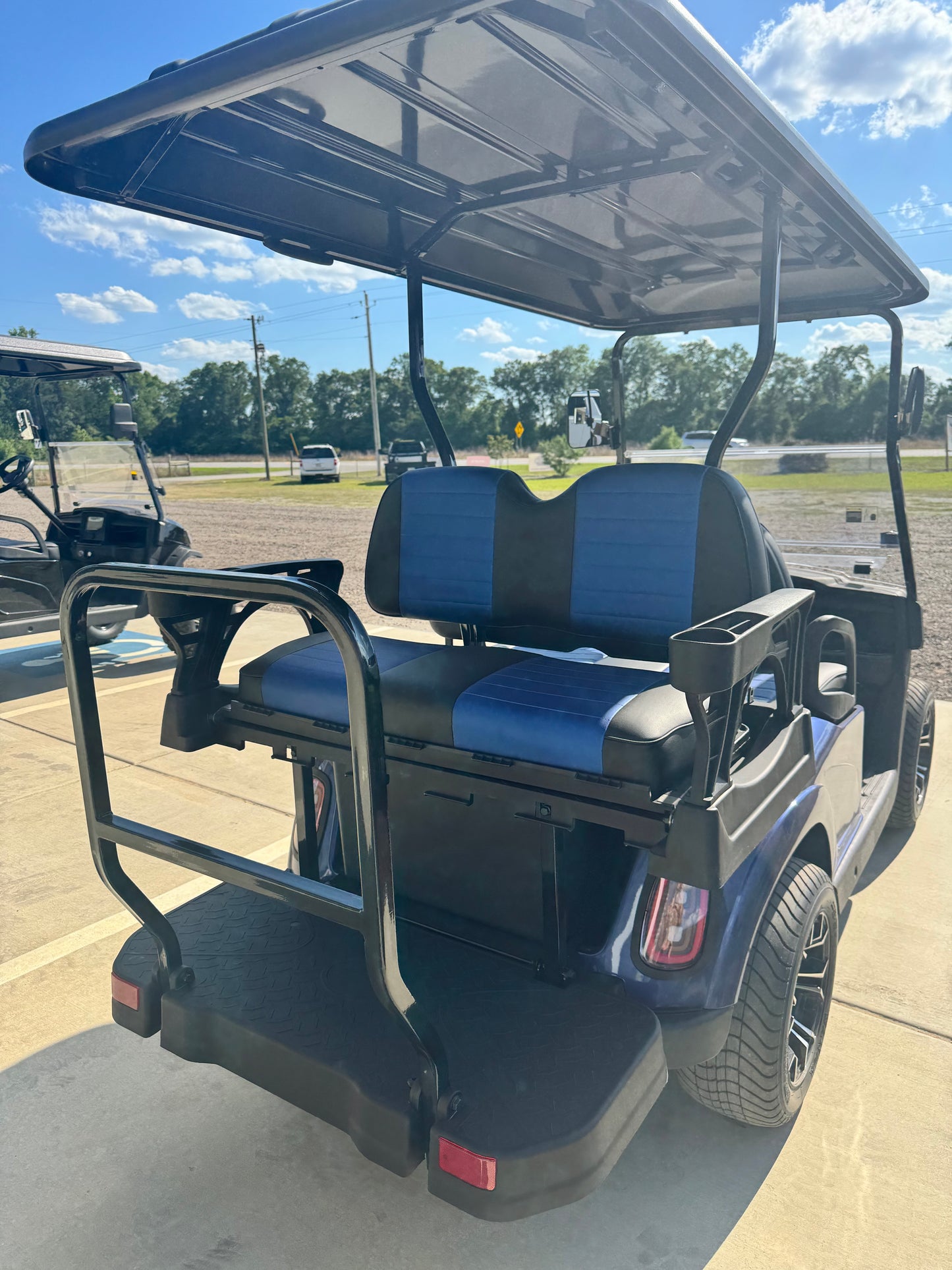 2025 MadJax E- Series - Ocean Blue Non Lifted