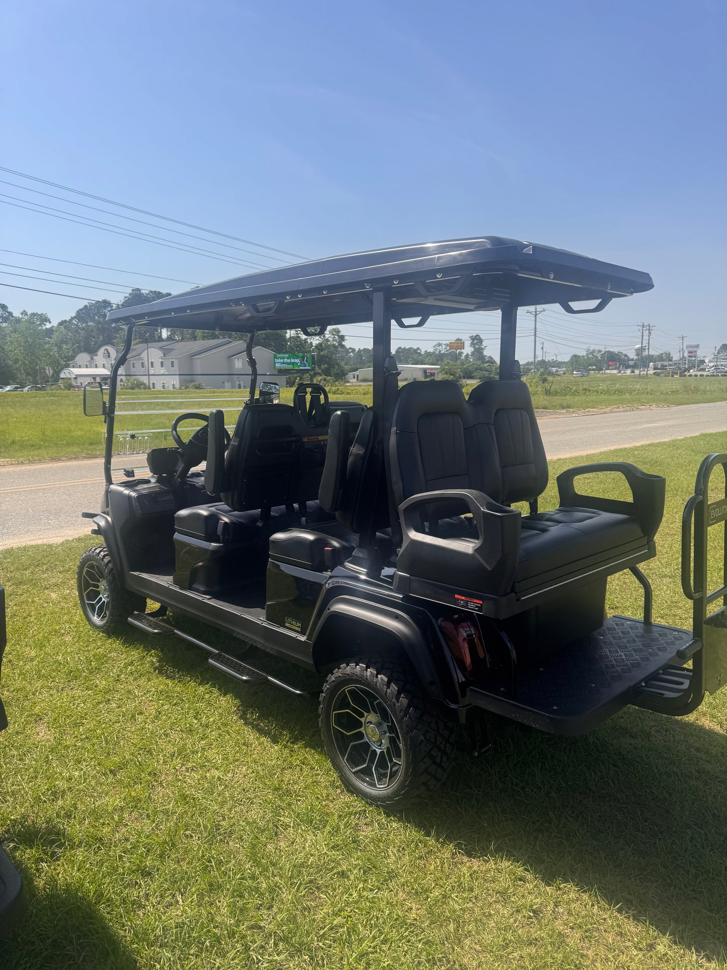 2025 Evolution Maverick 4+2 Plus