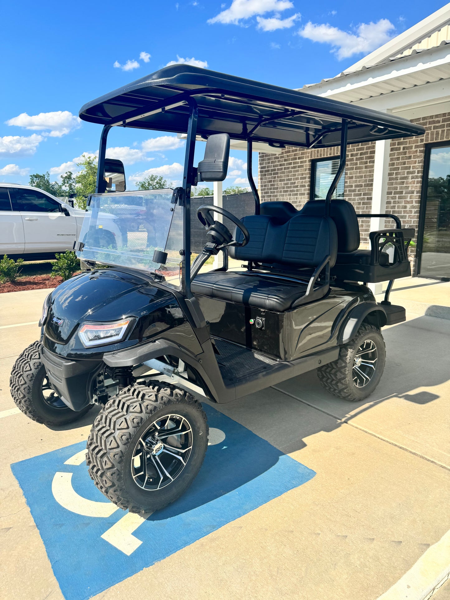 2025 MadJax E-Series - Onyx Black Lifted